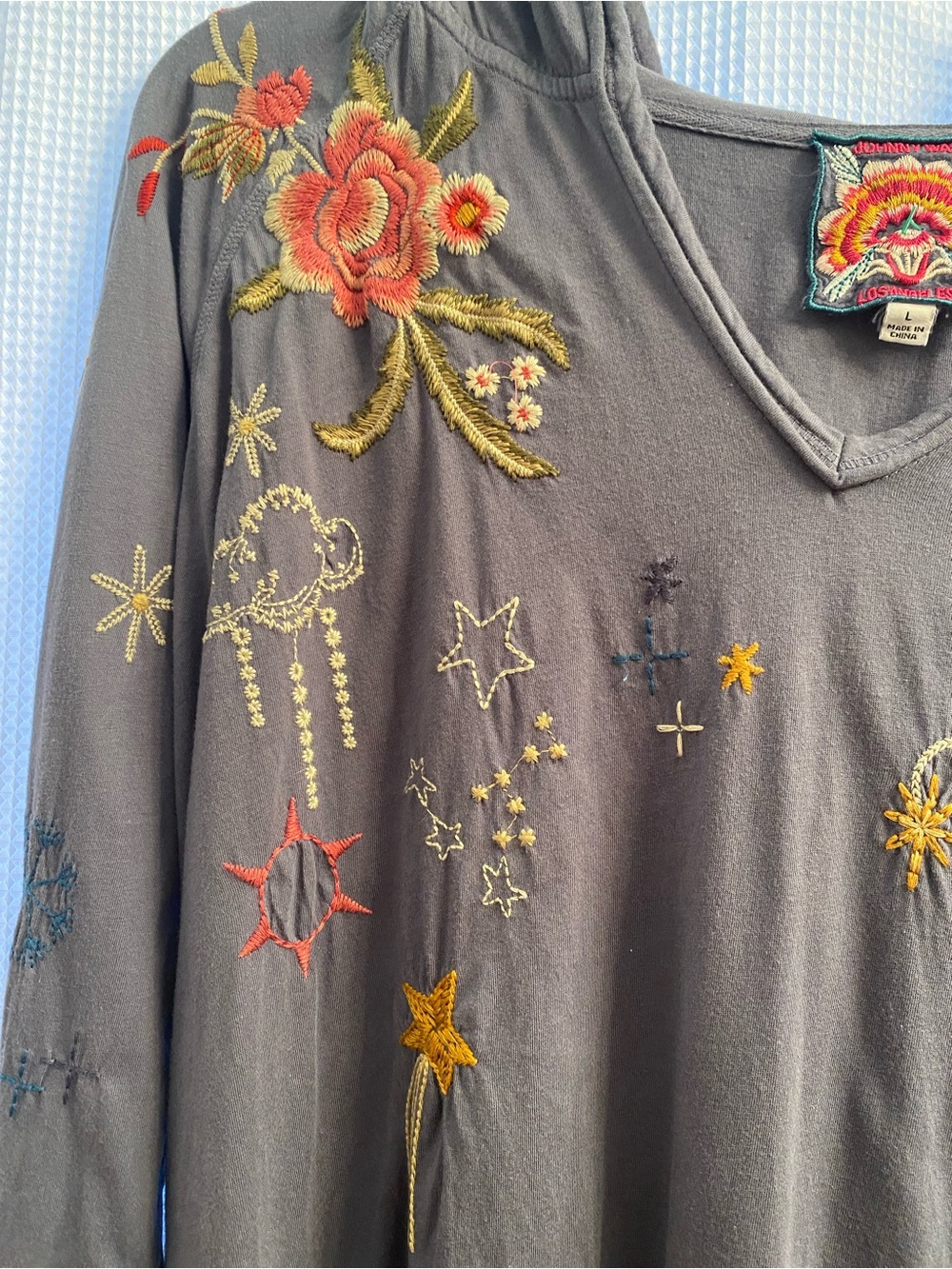 Johnny Kia Beach Hooded Tunic with Multicolor Embroidery - Picture 3 of 8